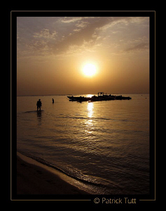 6:00 am, early mornig dive in Marsa Shagra - Egypt - Cano... by Patrick Tutt 